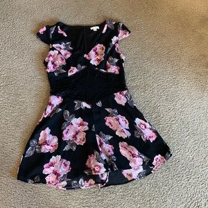 Dygarni black floral overall